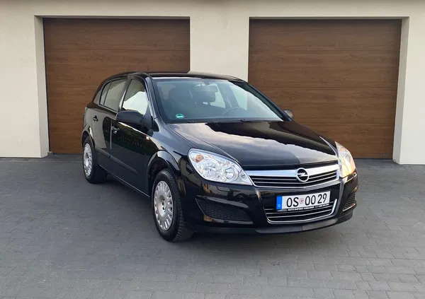 opel Opel Astra cena 14900 przebieg: 242761, rok produkcji 2009 z Chełmno